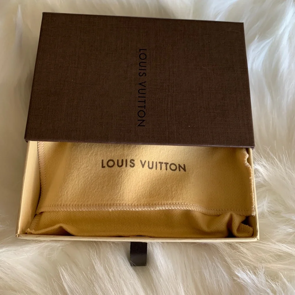 Louis Vuitton Damier Azur Compact Wallet - Cream/Blue